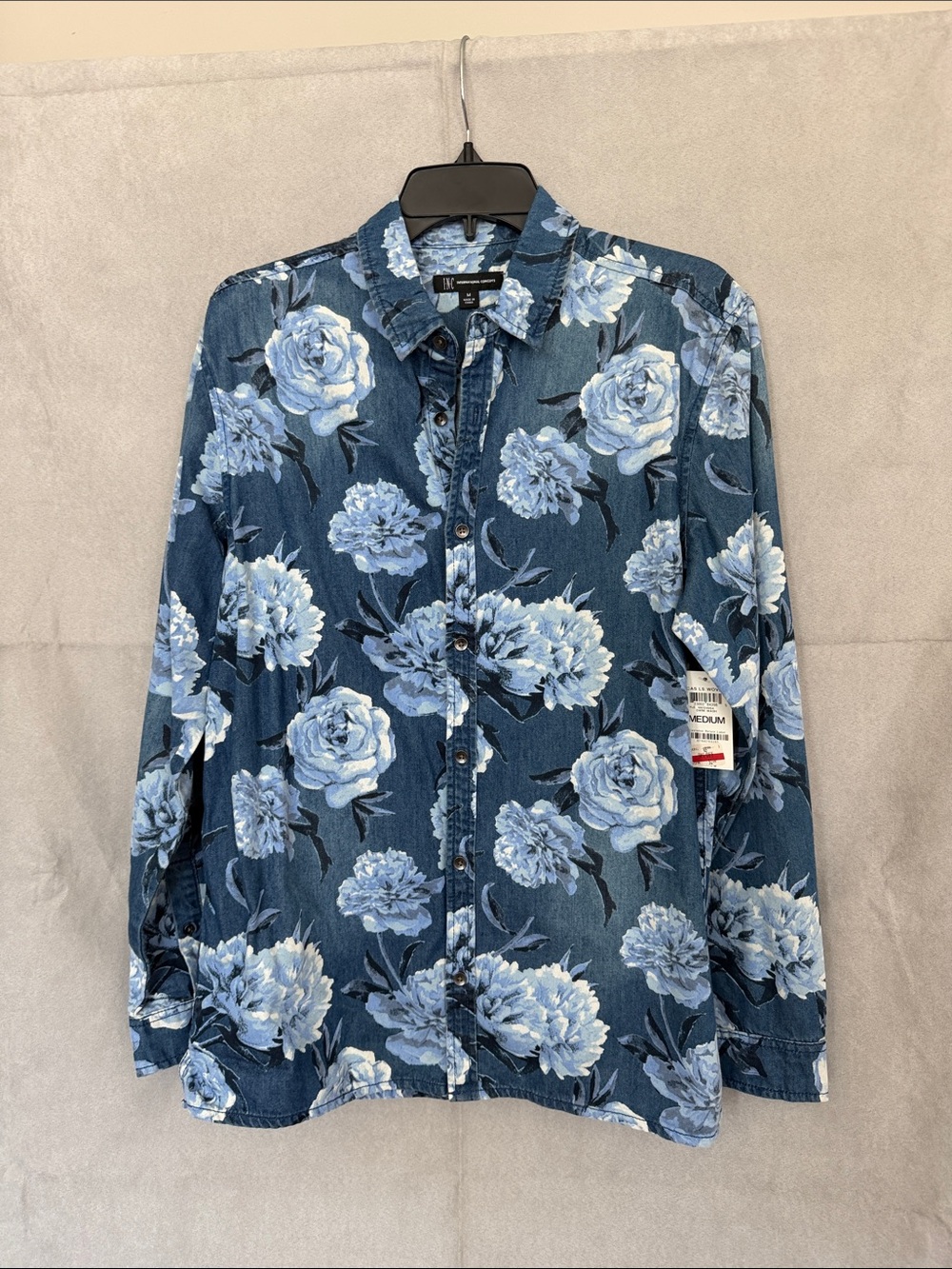 💥NWT INC Floral Denim Button-Up Shirt - Blue